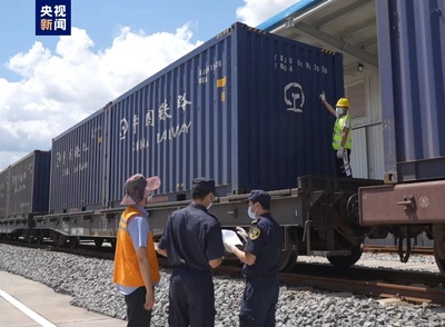 中老鐵路春節(jié)期間貨物進(jìn)出口貨運(yùn)量突破10萬(wàn)噸